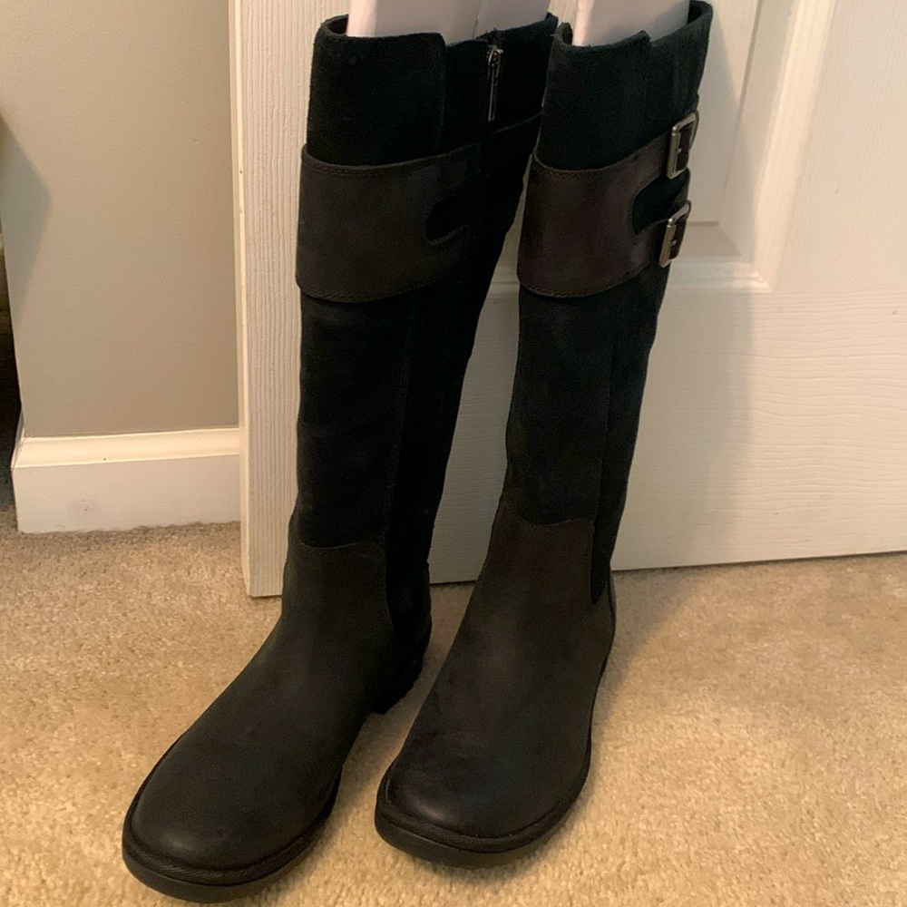 UGG black Suede knee high riding boots buckle detail  NWOT 6.5